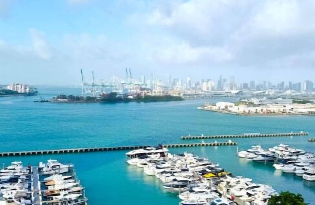 Luxurious Modern Condo South Point for 6monthsrent