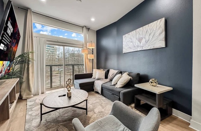 Luxury 2BD | DT Deep Ellum | 4 Beds | Free Parking