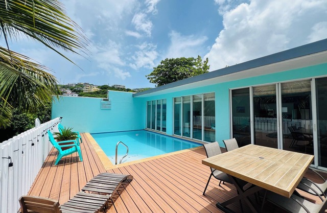 Luxury Beachside Escape with private pool, great WiFi n more!