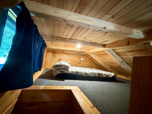 Luxury Cabin 12