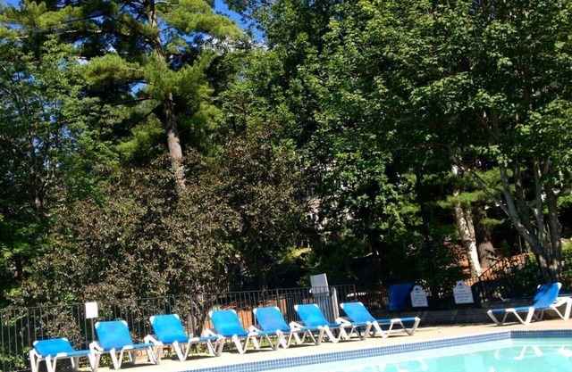 Luxury Cottage, Rocky Crest Golf Resort, Lake Joseph