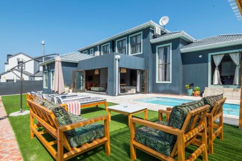 Luxury Family Villa - Big Bay - Blaauwberg Beach