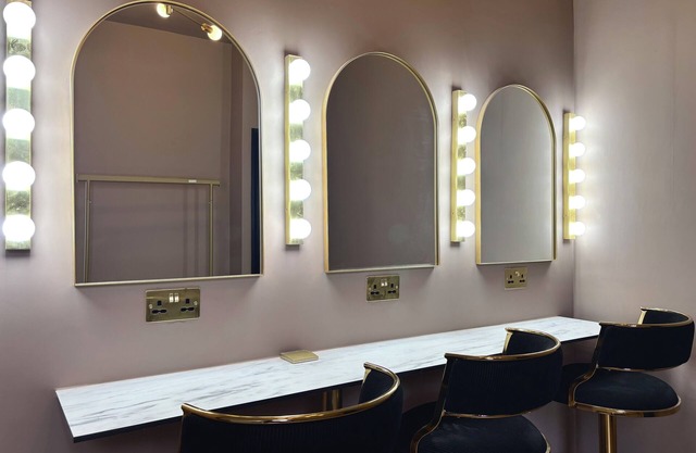 Luxury Neath Center Stay | Discounts on Long Stays