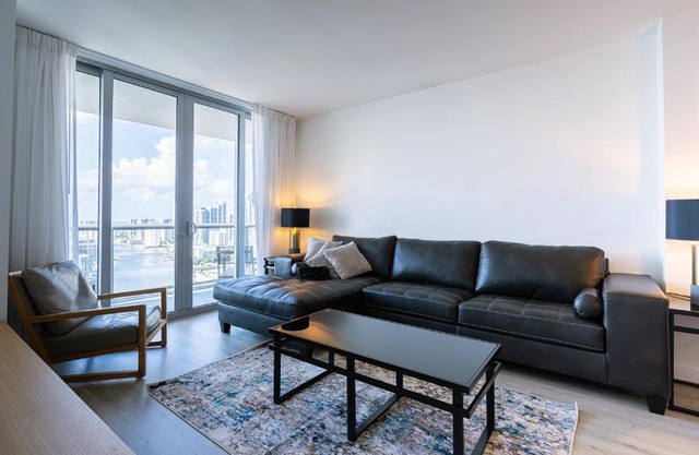 Luxury Oceanview Apartment