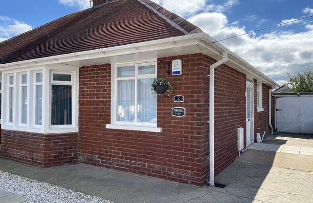 Luxury on one level, Fully Refurbished, Brand New!