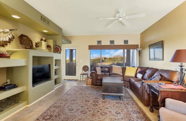 Luxury Vistoso Resort Casita overlooking Nature Preserve-VIEWS! Heated pool, spa