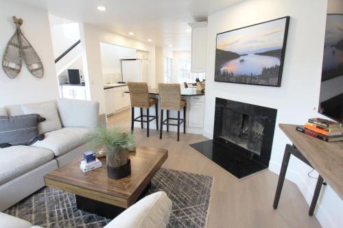 LVC0615 - Lake Therapy condo