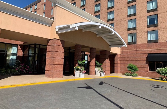 Lynchburg Grand Suites