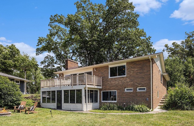 Magician Lakefront Home in Sister Lakes