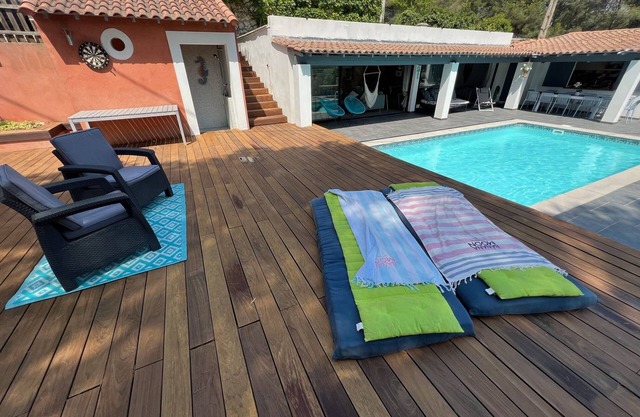 Magnifique Villa, Grand Pool-house Pour 12 Personnes sur la Venise Provençale !