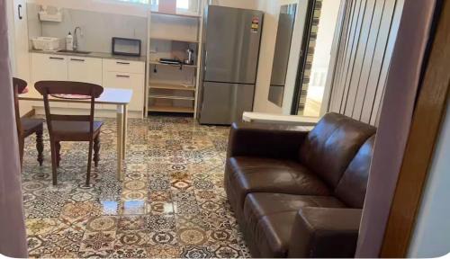 Mains Rd 带厨房卫浴泳池附属公寓M4