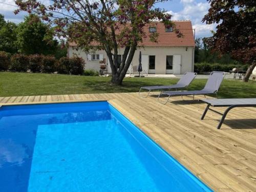 Maison de caractère avec piscine et jardin à Haut-Bocage - FR-1-489-516