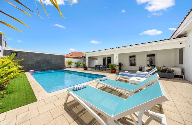 Mango Villa by Bocobay