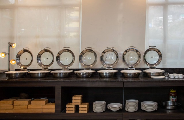 Manuni Inn - Riverside Hotel
