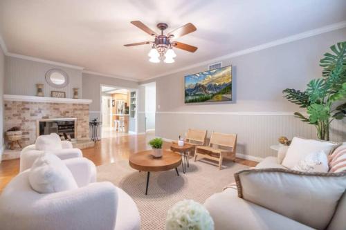 #Marbella Lane - Charming 4BR Bungalo for Relaxing Retreat