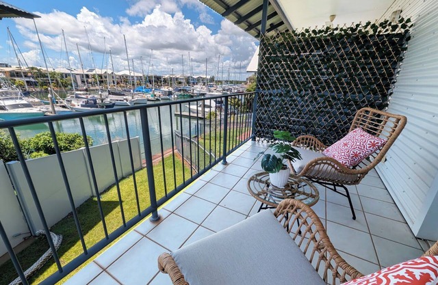 Marina Views | Cozy 3BR Villa in Tipperary Waters