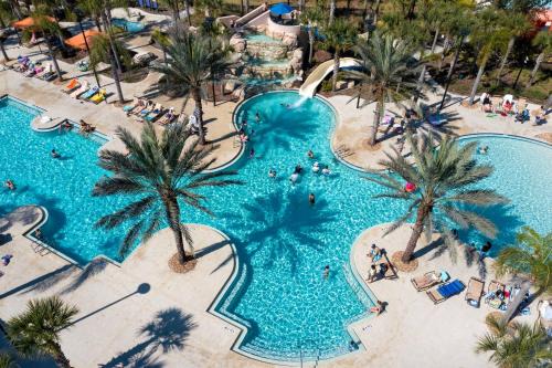Marvelous 7 Bd w/Pool Close to Disney @ Solterra 6086
