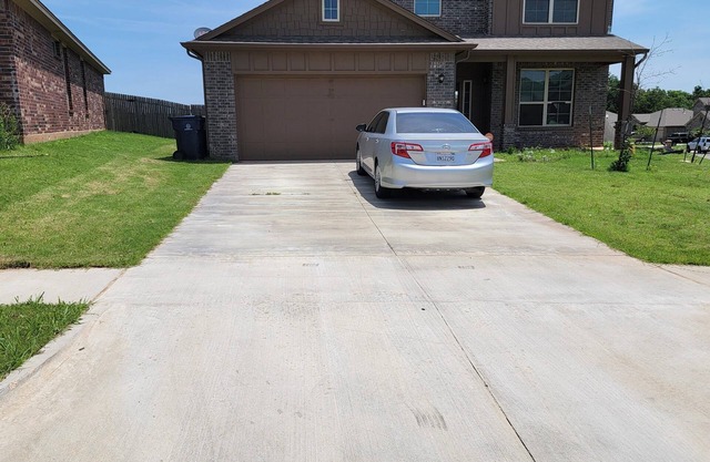Master bedroom w/private bath