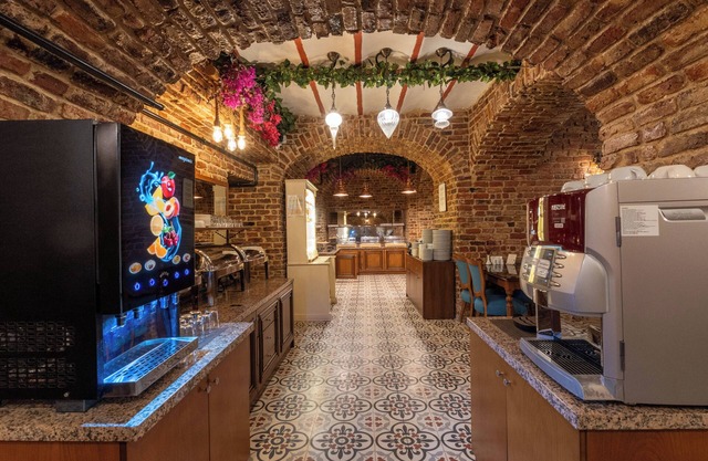 Meserret Palace Hotel
