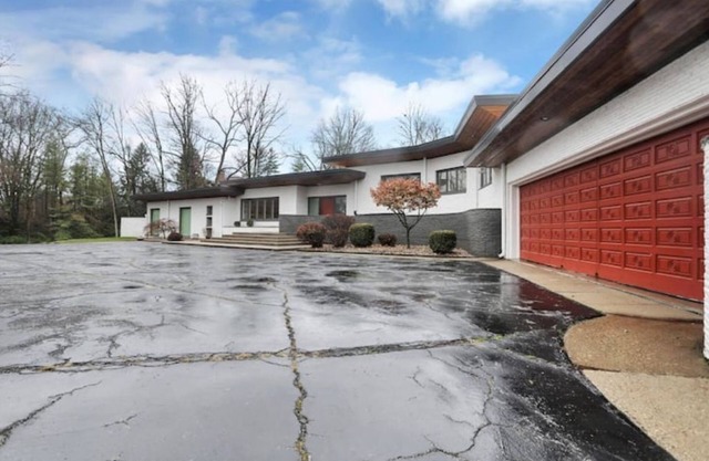 MidCentury Modern Mansion