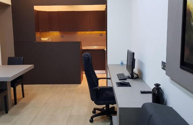 Minimal Studio in Paleo Faliro