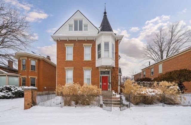 Mins to OSU & DWTN| 8-BR Spacious Home|Big Groups