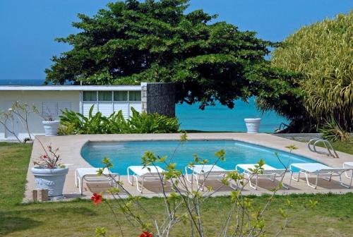 Miramar 6 Bedroom on the Beach