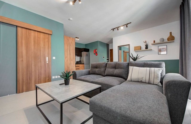 Modern 2BR home with Balcony & Sofa bed in Pieta