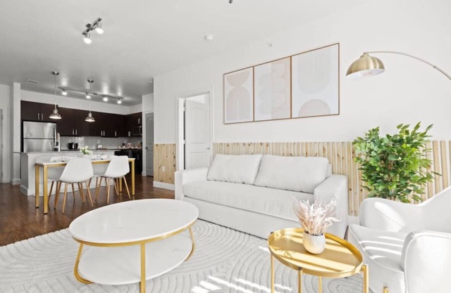 Modern and Chic 2B near Legacy West Wi-Fi Fitnes