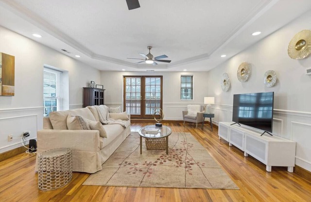 Modern Historic 3 bdrm 2 bath