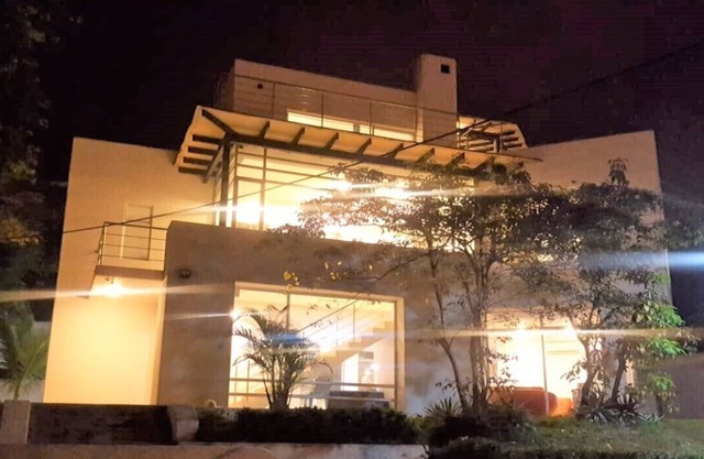 Modern House with sea view, with private pool