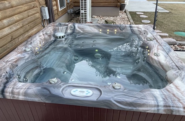 Modern Luxe Cabin Tucked away on the Yellow River!