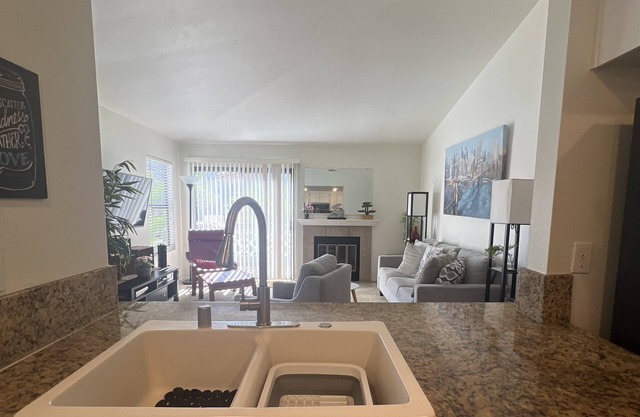 Modern spacious 3BR/2BA apartment in Poway Unified Schools