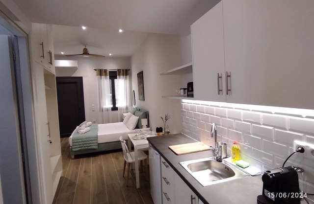 Modern studio in Galissas with AC, Sat-WiFi, free parking just 160m. from beach!