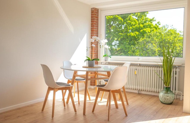 Moin Apartment Mit 2 Balkonen u kostenlosen Parkmöglichkeiten