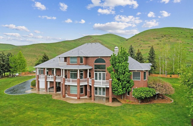 Morgan View Manor W/9 Bedrooms