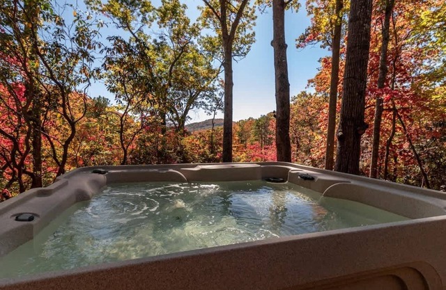 Mountain Cabin w/Hot Tub, Fire Pit & Wifi