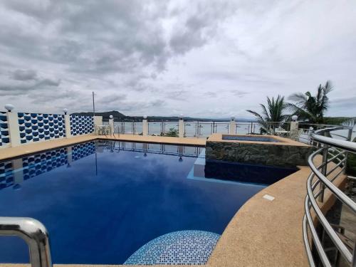 Mountain Meets The Sea Hidden Resort