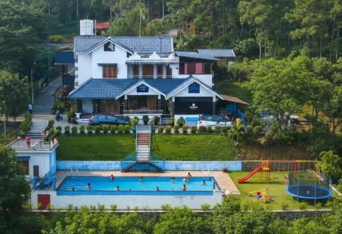 Mountain Vibes Wayanad Pool Villa and Spa