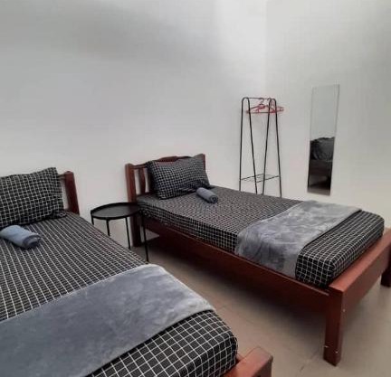 MUSLlM only WIFI 3 aircond room Tulip Homestay Hospital Sultanah Bahiyah