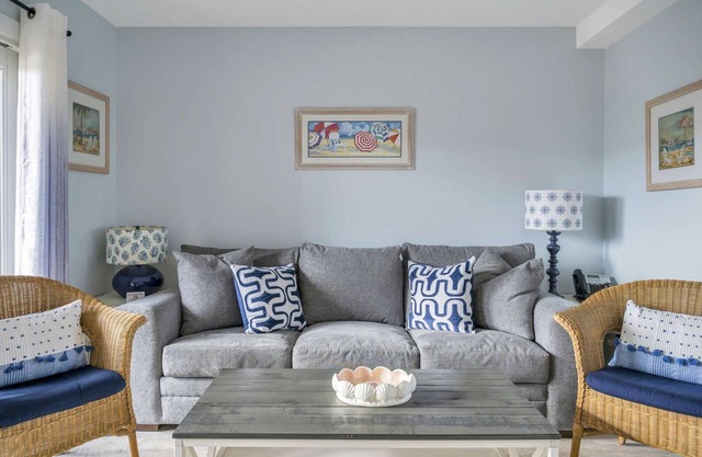 My Amity 1BR Beachside Home | Tennis+Pool+WiFi+PKG