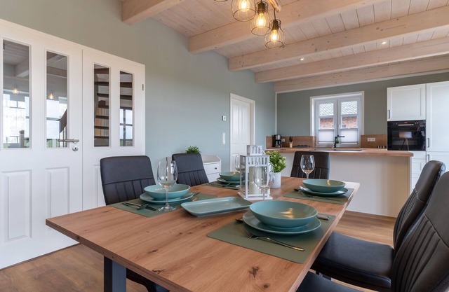 Neubau! DHH Direkt an der Eider mit Sauna für bis zu 6 Personen