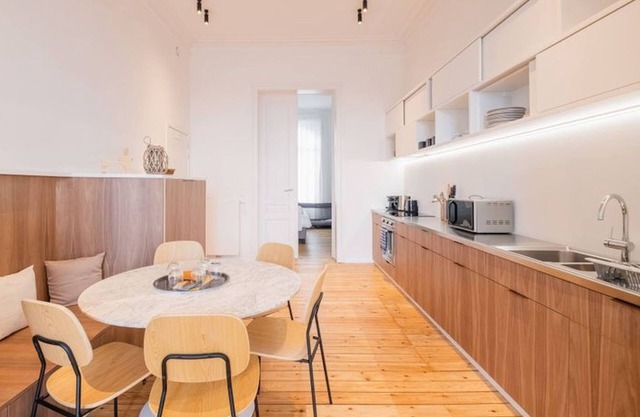 New Apartment center of Trendy St Gille