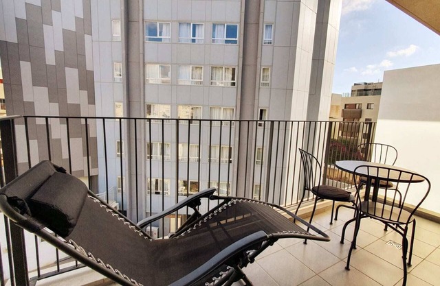 New Apartment Near the Beach With Parking TL53