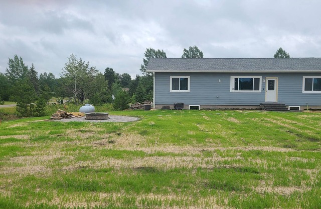 New constructed country home beautiful scenery and very quiet