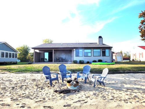 New! Huron Paradise - Family-friendly Lakefront!