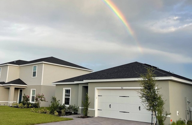 New Modern Studio/Guest House in serene Dundee, Great Location, Smoke-Free