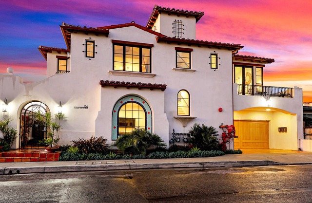 New Ocean View Trilevel + Private Rooftop Terrace!