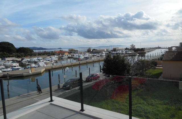 NEW SEASIDE VILLA SLEEPS 10 WITH SWIMMING POOL AND AMAZING VIEW