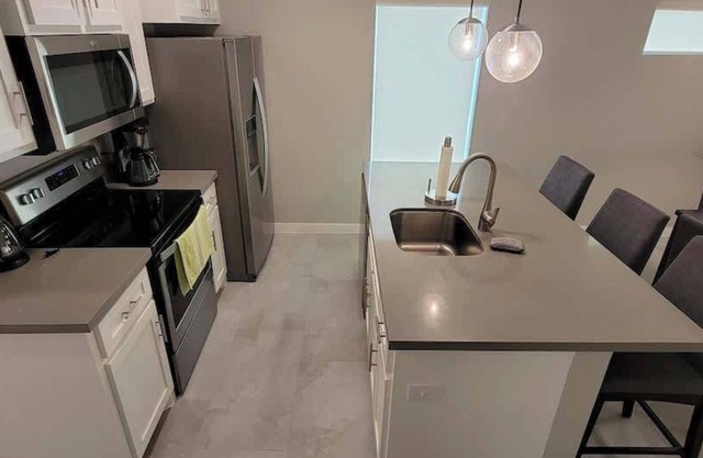 New Waterfront Bungalow " Fisherman's Paradise